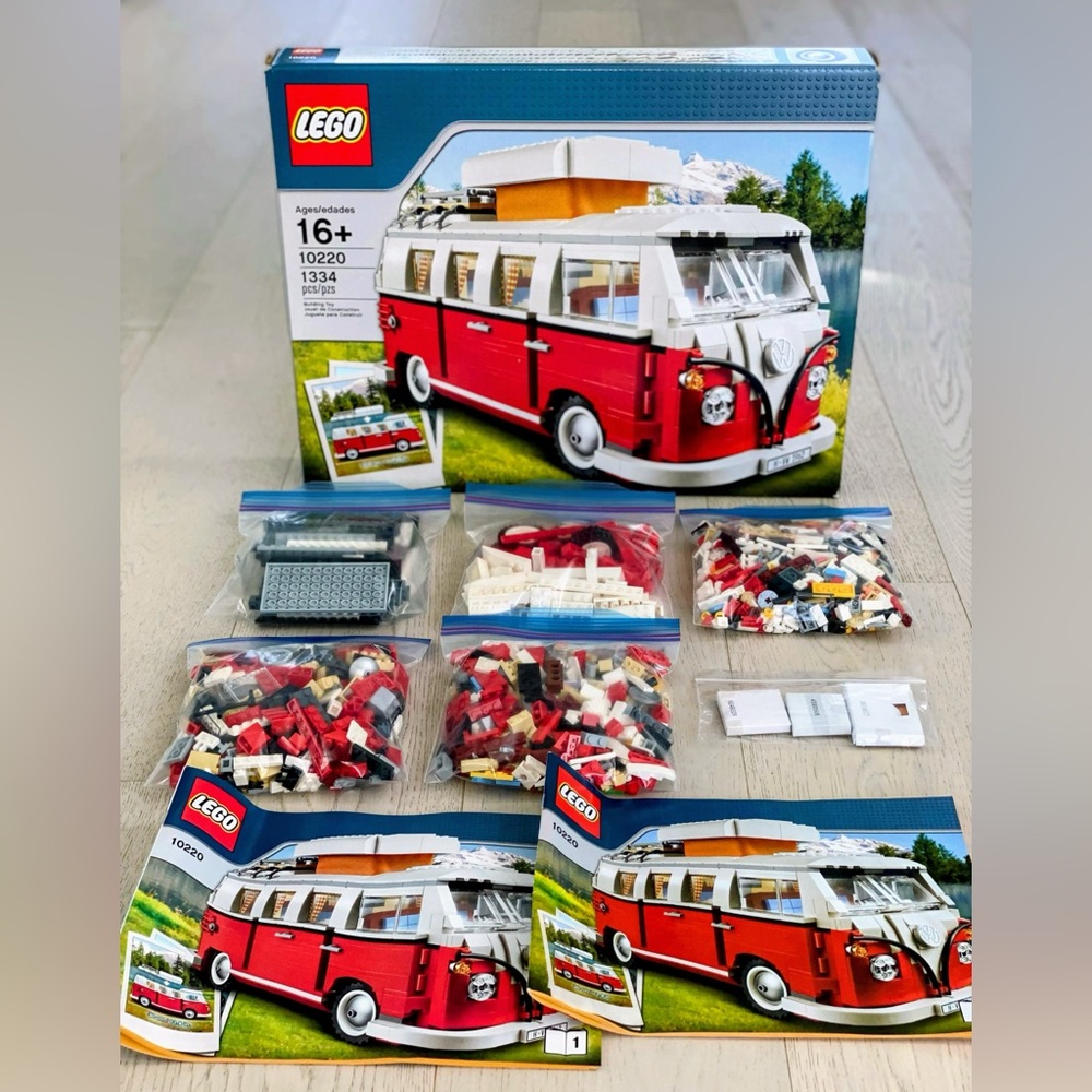 LEGO Volkswagen T1 Camper Van Set 10220